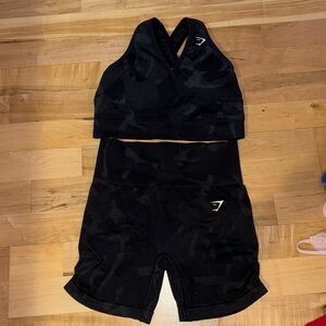 Gymshark Black Camo Workout set